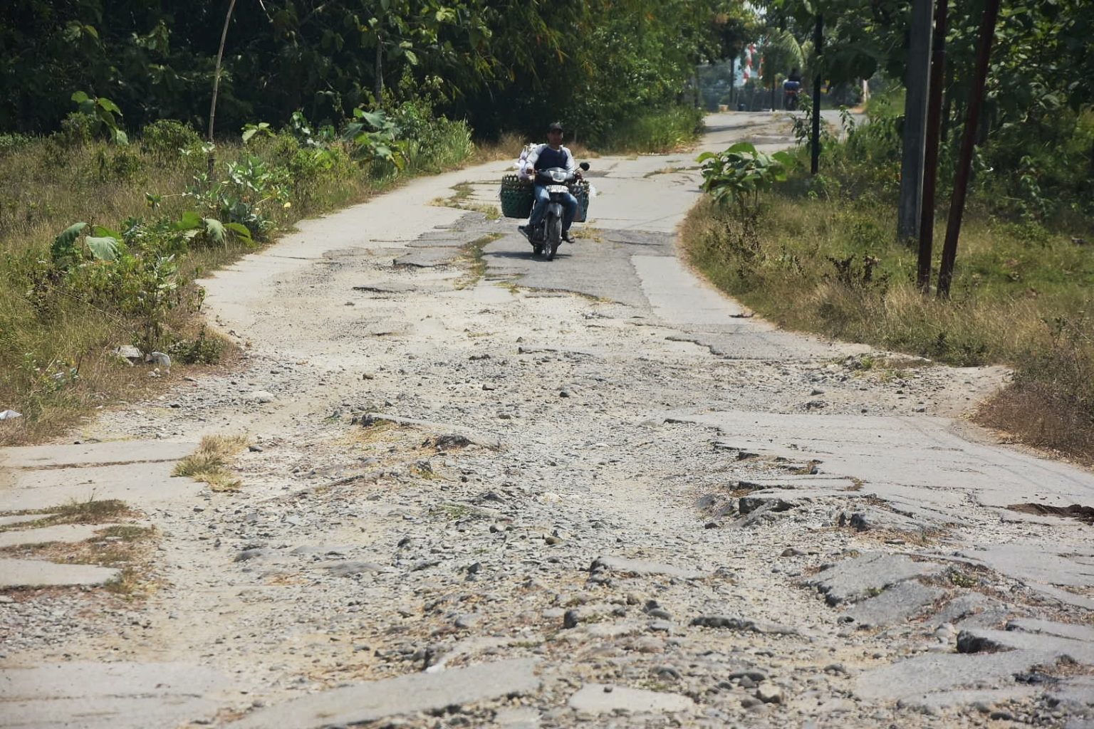323,1 Kilometer Jalan di Kabupaten Bekasi Masih Rusak, Butuh Anggaran Rp4 Triliun untuk Perbaikan