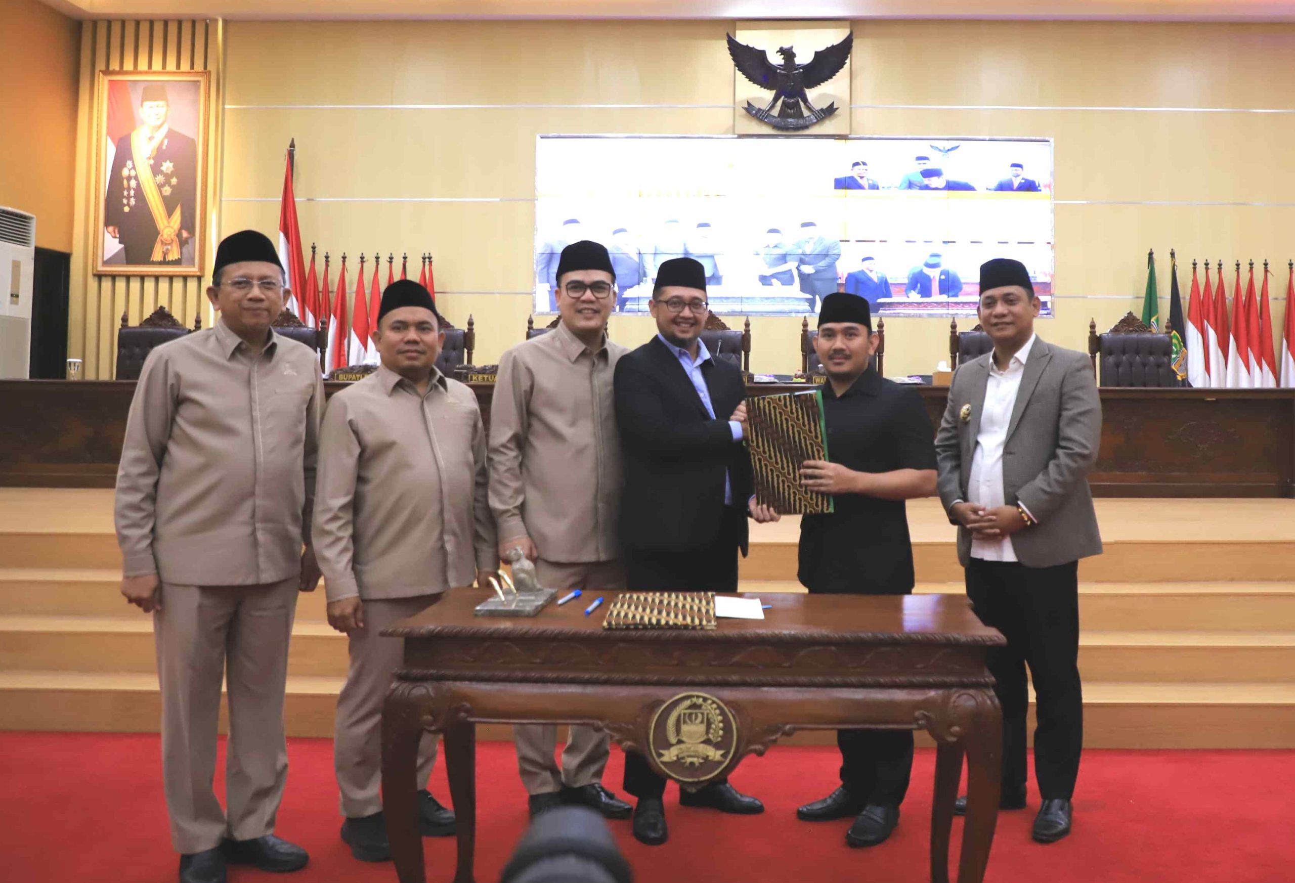 DPRD Tetapkan Propemperda dan Dua Raperda 2026, Bupati Bekasi: Langkah Strategis Wujudkan Pemerintahan Lebih Presisi